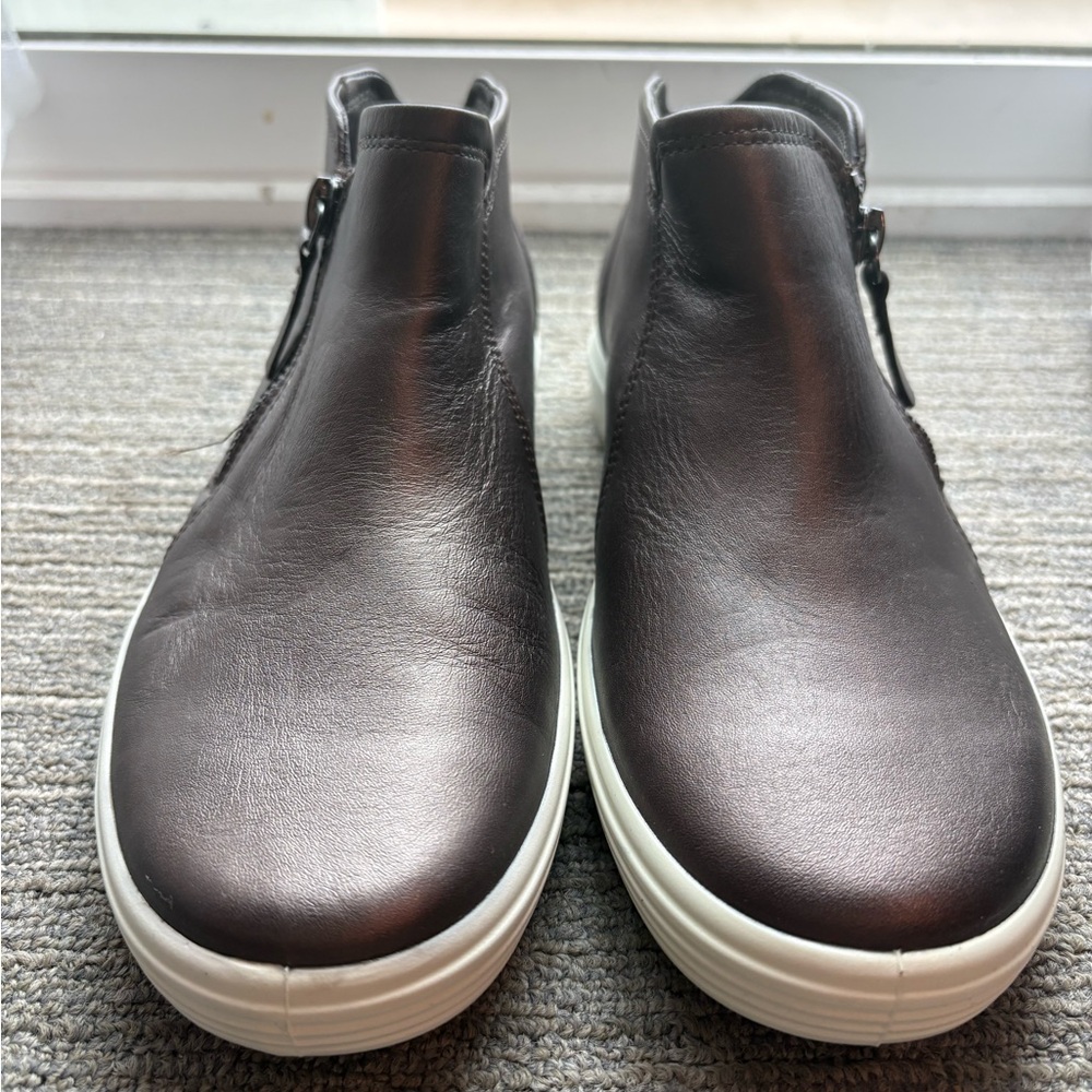 Women’s Brown Leather Ankle Boots - Picture 3 of 8